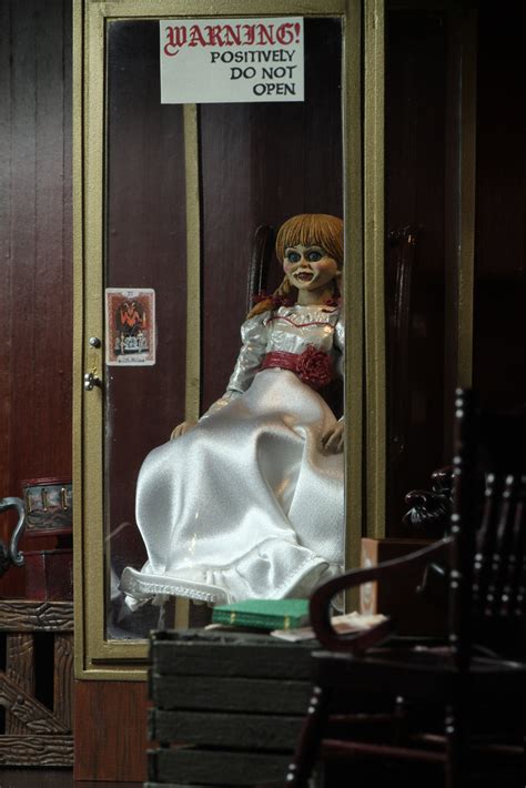 Neca Ultimate Annabelle The Conjuring Universe 7 Scale Action F