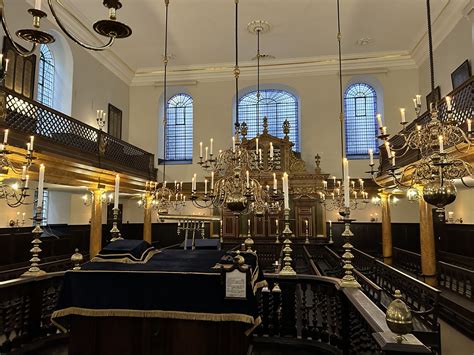 Bevis Marks Synagogue World Traders