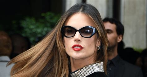 Vamp O Romantica Il Trucco Di Alessandra Ambrosio Alla Mfw Amica