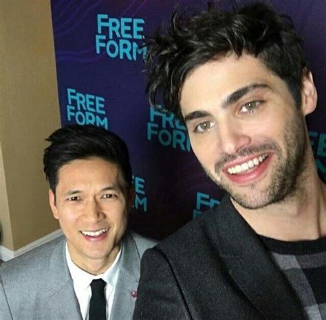 Matthew Daddario Harry Shum Jr Attori Serie Tv