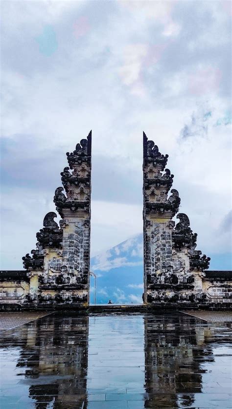 Lempuyang Temple Bali Https Renghaholidays Packages For