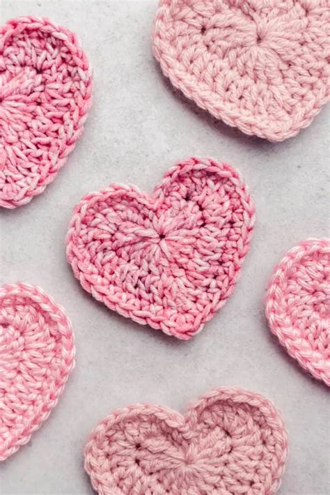 14 Cute Crochet Heart Patterns For Valentines Day Sarah Maker