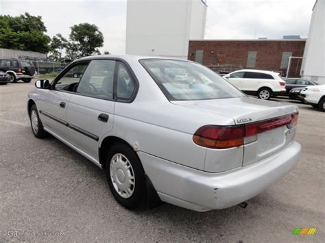 1995 Quick Silver Metallic Subaru Legacy L Sedan 50768650 Photo 10