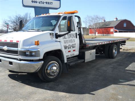 2005 Chevrolet C5500 Roll Back Tow Truck