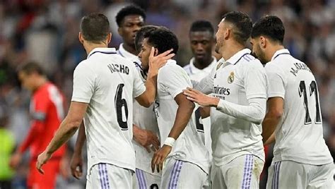 Real Madrid Thrash Old Rivals Barcelona 4 1 To Win Super Cup