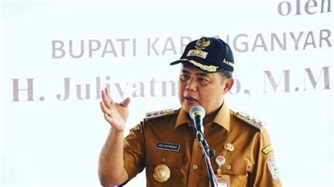 Profil Bupati Karanganyar Juliyatmono Yang Mundur Dari Jabatannya Akan