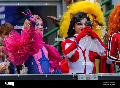 Actualit S Drag Race Italia Paramount Invit Au Stade San Siro Les