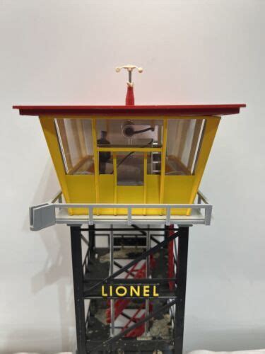 Vintage 1983 Lionel 6 2318 O Gauge Operating Control Tower 4682802409