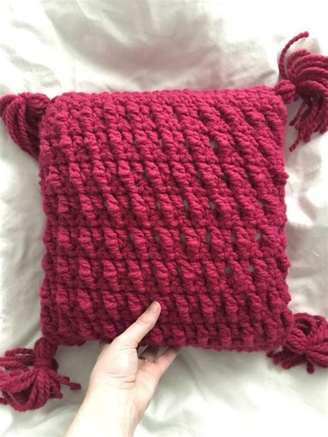 The Perfect Crochet Throw Pillow With Tassels And A Free Pattern