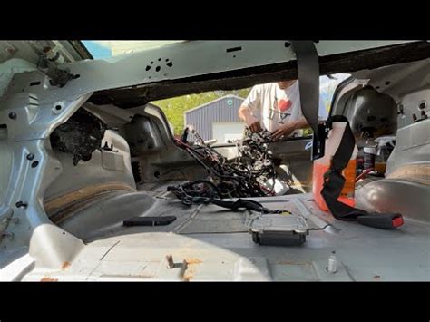 HOW TO HELLCAT SWAP 05 23 CHARGER CHALLENGER MAGNUM 300 PT 3 Chassis