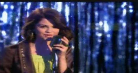 Selena Gomez - Magic - Videos - Metatube