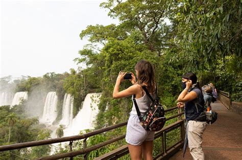 Cómo es visitar las Cataratas de Iguazú en Semana Santa Argentina