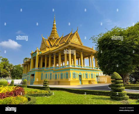 exterior view   royal palace grounds  phnom penh cambodia