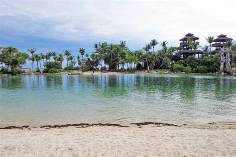 Sentosa Island Beaches (1) - WanderGeneration