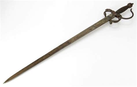 Antique Spanish Conquistador Short Sword. Measures 28 I : Lot 180