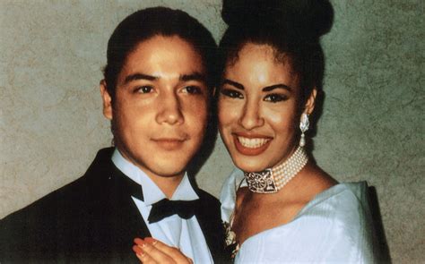 Selena Quintanilla Y Chris Pérez Boda E Historia Fama