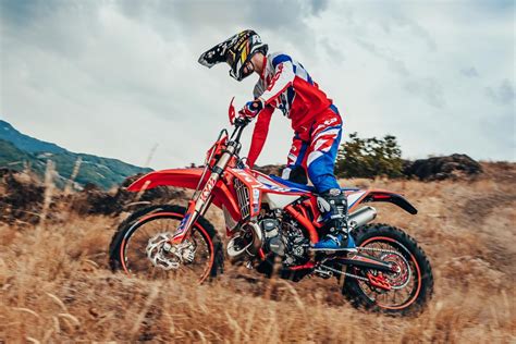 2022 Beta RR Race Edition 2 Strokes First Look 6 Fast Facts