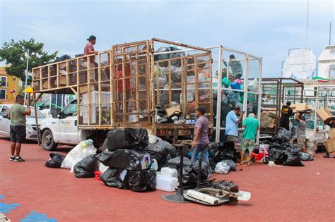 Reciclat N Junto Toneladas En Sus Puntos De Acopio En Solidaridad