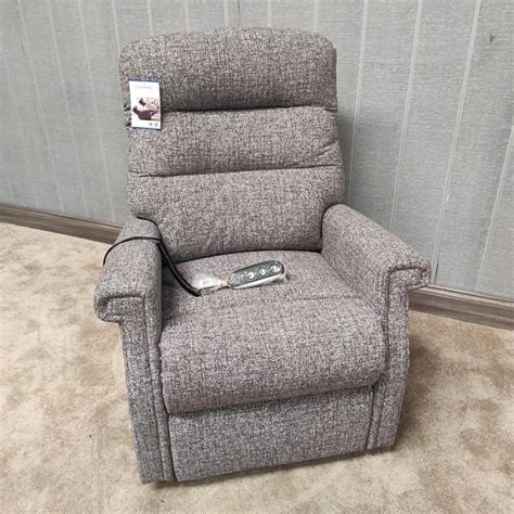 Celebrity Sandhurst Dual Motor Riser Recliner P The Recliner Showroom