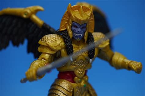 Toy Review: Power Rangers Lightning Collection Goldar