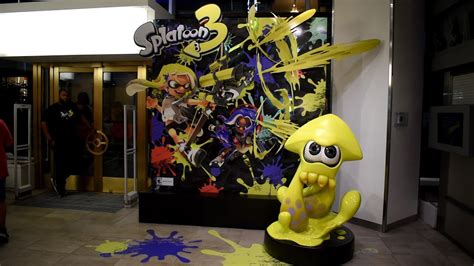 Splatoon Midnight Launch At Nintendo Ny Youtube