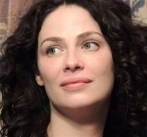 Joanne Kelly Biography Wiki Height Age Boyfriend And More Social