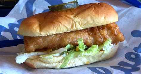 WCCO Viewers' Choice For Best Fish Sandwich In Minnesota - CBS Minnesota