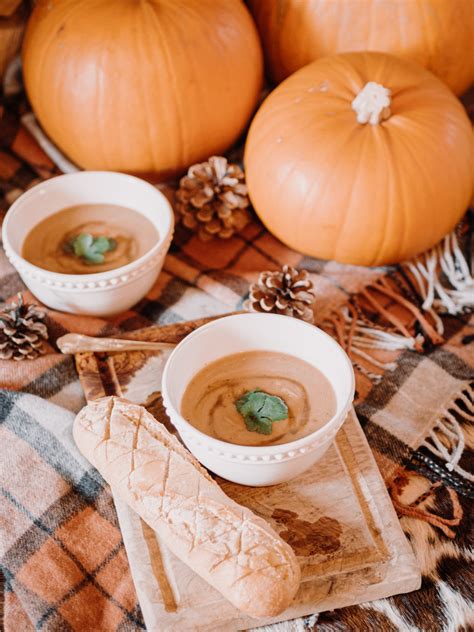 Halloween Pumpkin Soup – delilapipoly