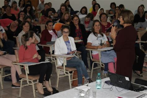 Coordenadores paroquiais de catequese participam de formação em Beltrão