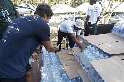 Mobiliza O De Amigos No Rio J Supera Cem Toneladas De Doa Es Para O