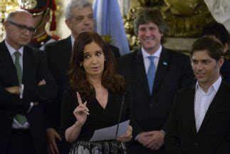 Cristina Fernández toma juramento a nuevos ministros de su Gabinete