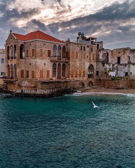 Tyre, Lebanon 🇱🇧 | Lebanon beaches, Lebanon, Old houses