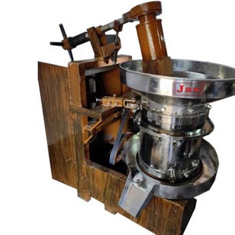 Wooden Press Oil Extraction Machine At 71000 00 Rakhial Ahmedabad