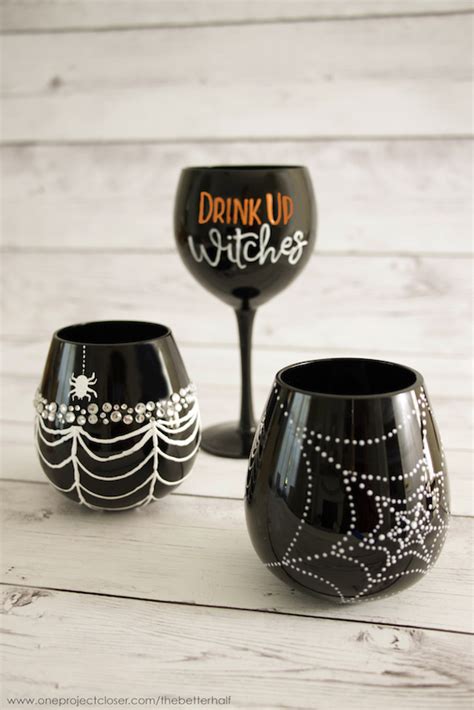 DIY Halloween Wine Glasses – The Perfect Girl’s Night!