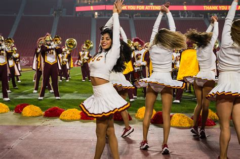 Cheerleader Girl Cheerleading Ucla Cheer Skirts Flickr Football Benjamin People Photography