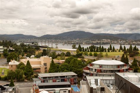 Hobart Accommodation & Tours