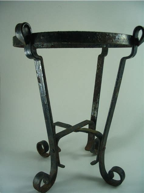 RUSTIC Wrought Iron Plant Stand Flower Pot Holder