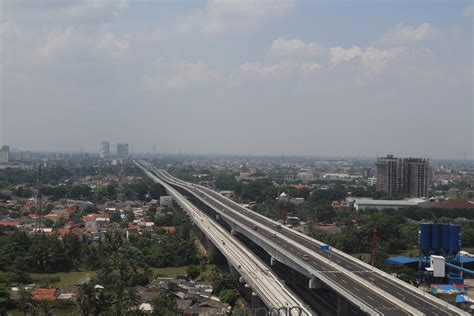 Tol Layang Jakarta Cikampek Ditutup Tengah Malam Ini