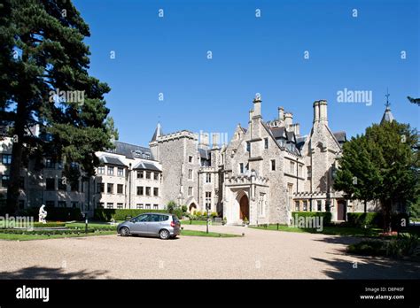 Stanmore Hi Res Stock Photography And Images Alamy