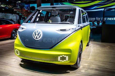 Volkswagen VW ID Buzz Concepto Coche En Brussels Motor Show Prototipo