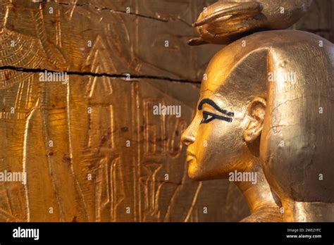 Cairo Egypt November 14 2023 Canopic Shrine Of Tutankhamun