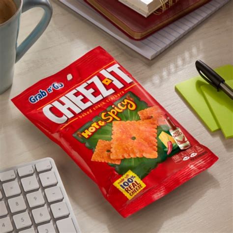 Cheez It Hot And Spicy Cheese Snack Crackers Grab And Go 3 Oz Kroger