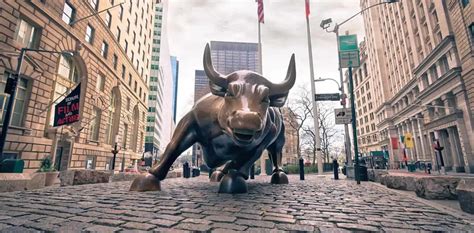 Toro Di Wall Street Charging Bull Dove Si Trova La Statua Storia E Info