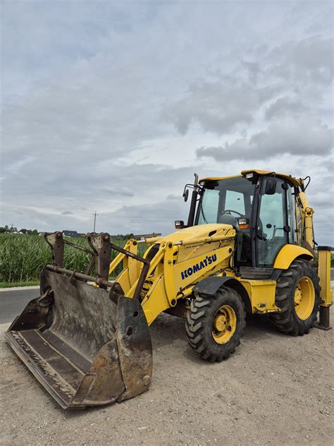 Koparko ładowarka Komatsu WB 93R Rok prod 2006 Jelonek OLX pl