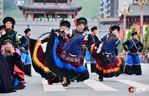 C视频｜千人巡游 激情开启凉山越西火把节四川在线