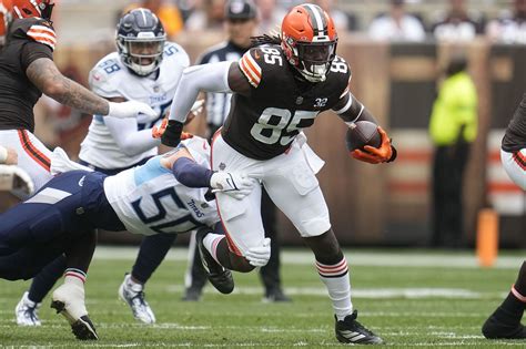 What Happened To David Njoku Browns TE Added To Injury Report After