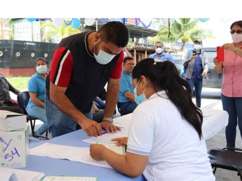 El día de hoy el personal del Centro de Salud de Puerto Barrios acudió