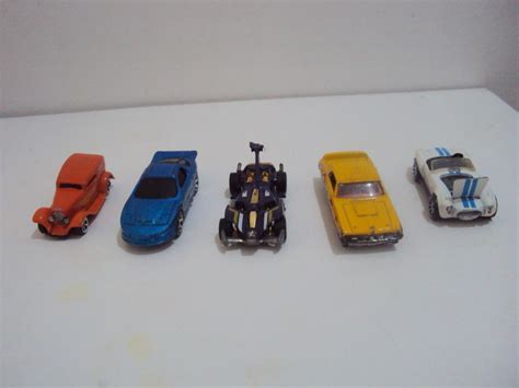 Kit Carrinhos Hot Wheels Laranja Branco Amarelo Roxo Azul Brinquedo para Bebês Hot Wheels