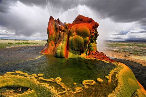 The Fly Geyser - Nevada, USA - WonderOUT