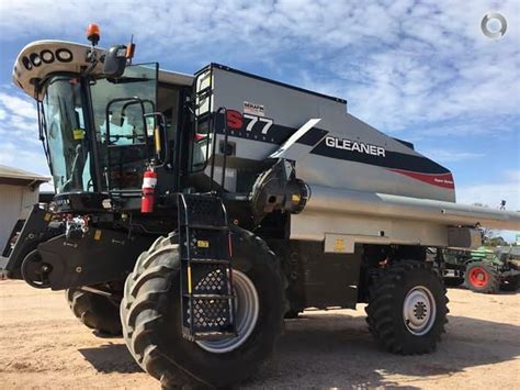 Gleaner S Wd Combine Harvester Harvesters Gleaner Nsw Power Farming